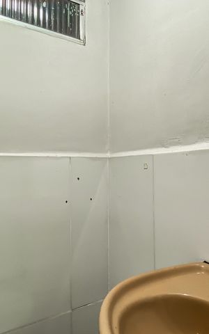 Casa para alugar com 100m², 2 quartos e 1 vaga Casa para alugar com 100m², 2 quartos e 1 vagaBanheiro de serviço