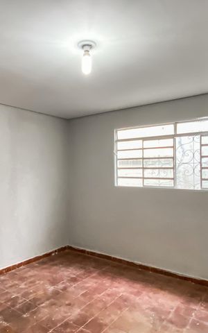 Casa para alugar com 100m², 2 quartos e 1 vaga Casa para alugar com 100m², 2 quartos e 1 vagaSala