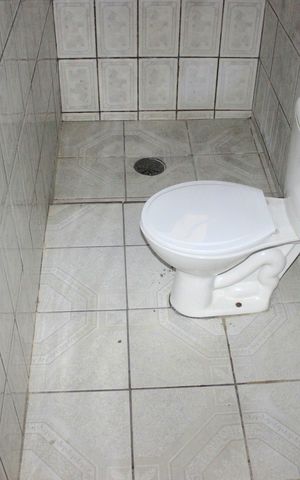 Casa para alugar com 70m², 3 quartos e 3 vagasBanheiro 