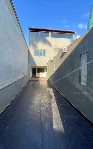 Casa para alugar com 250m², 3 quartos e 3 vagas Casa para alugar com 250m², 3 quartos e 3 vagasGaragem