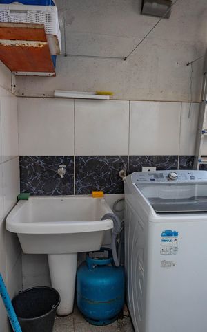 Casa à venda com 70m², 2 quartos e 1 vaga Casa à venda com 70m², 2 quartos e 1 vagaÁrea de serviço