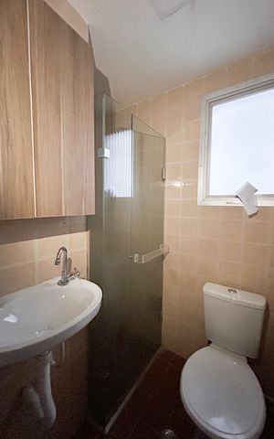 Apartamento para alugar com 50m², 2 quartos e 1 vaga Apartamento para alugar com 50m², 2 quartos e 1 vagaBanheiro social