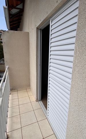 Casa de condomínio para alugar com 65m², 2 quartos e 1 vaga
