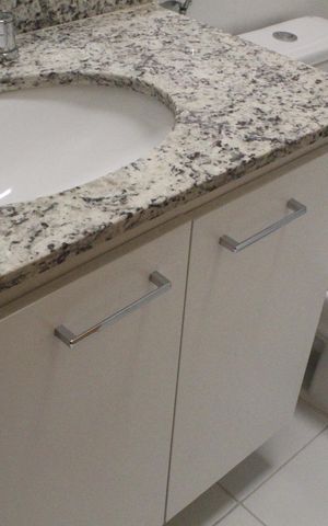 Apartamento para alugar com 76m², 3 quartos e 1 vaga Apartamento para alugar com 76m², 3 quartos e 1 vagaBanheiro da Suíte