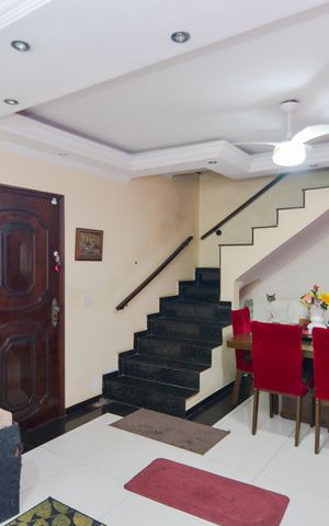 Casa à venda com 160m², 3 quartos e 3 vagasSala