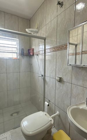 Casa à venda com 142m², 3 quartos e 1 vaga Casa à venda com 142m², 3 quartos e 1 vagaBanheiro Social