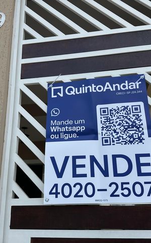 Casa à venda com 142m², 3 quartos e 1 vaga Casa à venda com 142m², 3 quartos e 1 vagaFachada