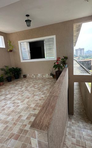 Casa à venda com 142m², 3 quartos e 1 vaga Casa à venda com 142m², 3 quartos e 1 vagaQuintal