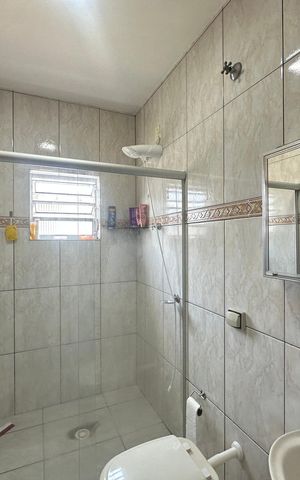 Casa à venda com 142m², 3 quartos e 1 vaga Casa à venda com 142m², 3 quartos e 1 vagaBanheiro Social