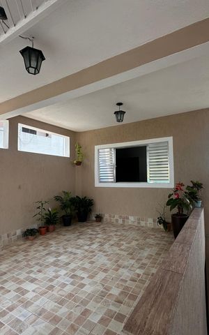 Casa à venda com 142m², 3 quartos e 1 vaga Casa à venda com 142m², 3 quartos e 1 vagaGaragem