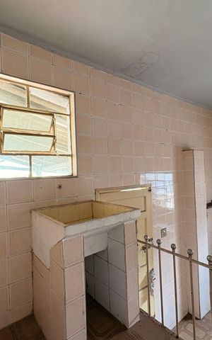 Casa à venda com 90m², 2 quartos e 4 vagas Casa à venda com 90m², 2 quartos e 4 vagasCozinha/ lavanderia