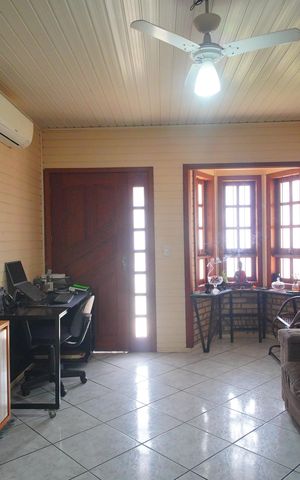 Casa à venda com 329m², 3 quartos e 3 vagassala