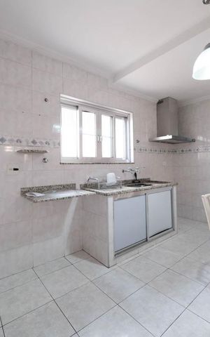 Casa à venda com 143m², 4 quartos e 2 vagasCozinha