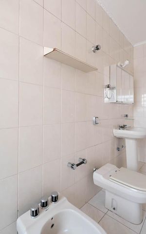 Casa à venda com 143m², 4 quartos e 2 vagasSuíte