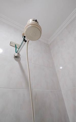 Casa à venda com 143m², 4 quartos e 2 vagasBanheiro 2