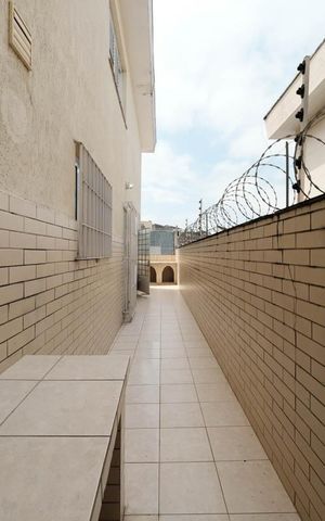 Casa à venda com 143m², 4 quartos e 2 vagasÁrea de Serviço