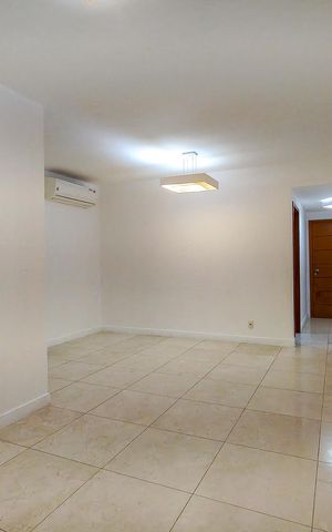 Apartamento para alugar com 293m², 3 quartos e 2 vagas Apartamento para alugar com 293m², 3 quartos e 2 vagasSala