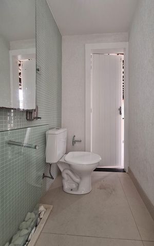 Casa de condomínio para alugar com 400m², 4 quartos e 3 vagasLavabo
