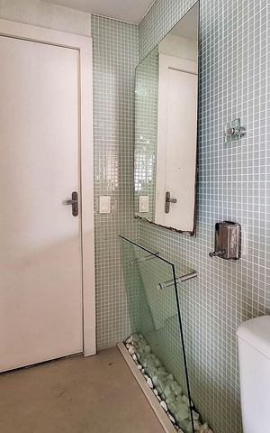 Casa de condomínio para alugar com 400m², 4 quartos e 3 vagasLavabo