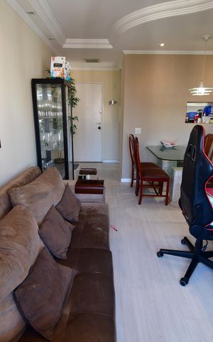 Apartamento à venda com 54m², 2 quartos e 1 vagaSala