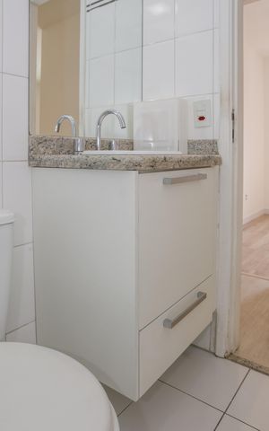 Apartamento à venda com 83m², 3 quartos e 2 vagas Apartamento à venda com 83m², 3 quartos e 2 vagasBanheiro Social