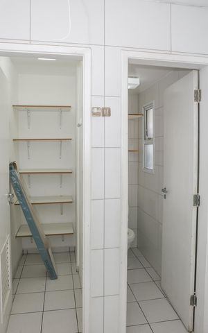 Apartamento à venda com 83m², 3 quartos e 2 vagas Apartamento à venda com 83m², 3 quartos e 2 vagasDespensa
