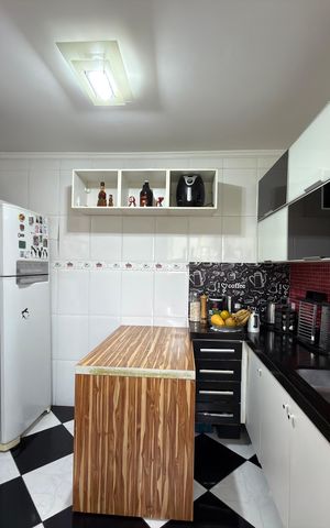 Apartamento à venda com 55m², 2 quartos e 1 vaga Apartamento à venda com 55m², 2 quartos e 1 vagaCozinha e Área de Serviço