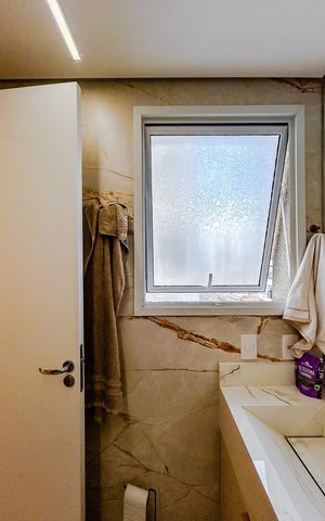Apartamento à venda com 109m², 3 quartos e 2 vagasBanheiro da Suíte 2