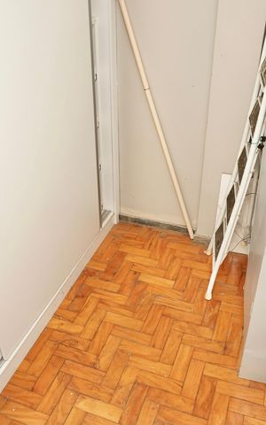 Apartamento para alugar com 100m², 3 quartos e 1 vaga Apartamento para alugar com 100m², 3 quartos e 1 vagaCozinha e Área de Serviço