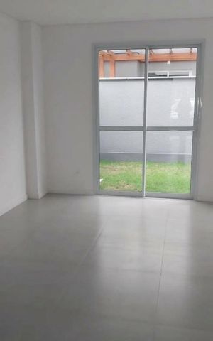 Casa de condomínio para alugar com 118m², 3 quartos e 2 vagas Casa de condomínio para alugar com 118m², 3 quartos e 2 vagasSala
