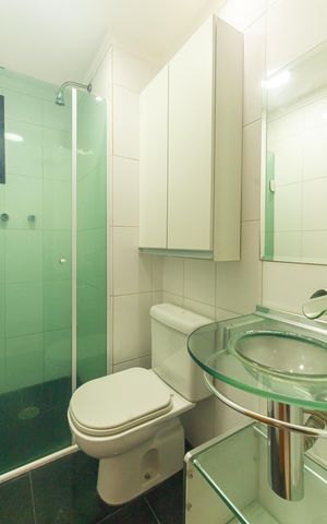 Apartamento à venda com 69m², 3 quartos e 2 vagas Apartamento à venda com 69m², 3 quartos e 2 vagasBanheiro Social