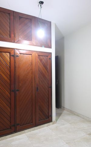 Casa à venda com 136m², 3 quartos e 2 vagasSuíte