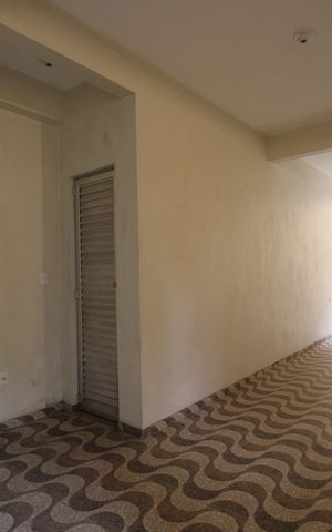 Casa à venda com 136m², 3 quartos e 2 vagasFundos