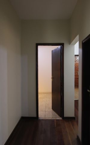 Casa à venda com 136m², 3 quartos e 2 vagasSala - Corredor
