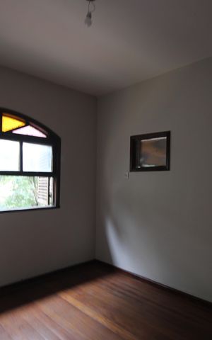 Casa à venda com 136m², 3 quartos e 2 vagasSuíte 
