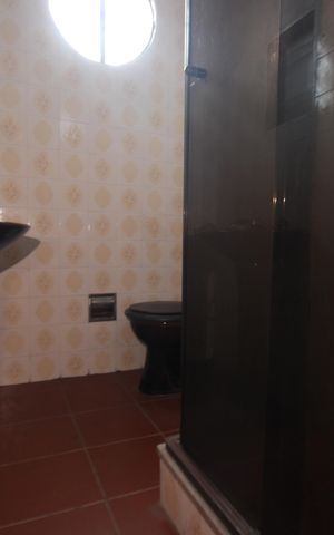 Casa à venda com 136m², 3 quartos e 2 vagasBanheiro da suíte