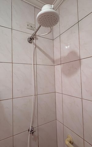 Casa para alugar com 150m², 3 quartos e 2 vagas Casa para alugar com 150m², 3 quartos e 2 vagasBanheiro da Suíte