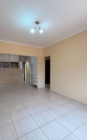 Casa para alugar com 150m², 3 quartos e 2 vagas Casa para alugar com 150m², 3 quartos e 2 vagasSala