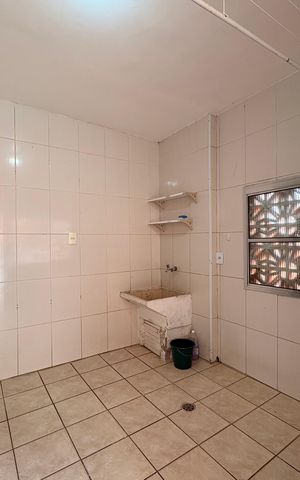 Casa para alugar com 150m², 3 quartos e 2 vagas Casa para alugar com 150m², 3 quartos e 2 vagasLavanderia