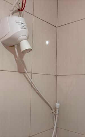 Casa para alugar com 150m², 3 quartos e 2 vagas Casa para alugar com 150m², 3 quartos e 2 vagasBanheiro