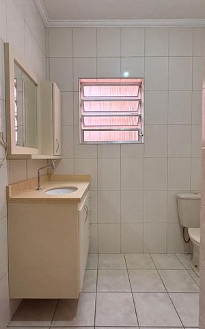 Casa para alugar com 150m², 3 quartos e 2 vagas Casa para alugar com 150m², 3 quartos e 2 vagasBanheiro