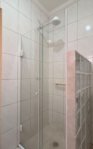 Casa para alugar com 150m², 3 quartos e 2 vagas Casa para alugar com 150m², 3 quartos e 2 vagasBanheiro da Suíte