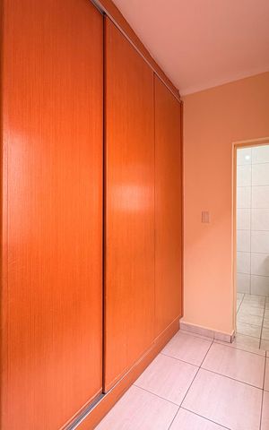 Casa para alugar com 150m², 3 quartos e 2 vagas Casa para alugar com 150m², 3 quartos e 2 vagasSuite