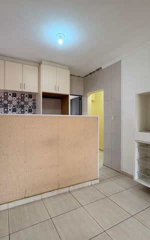 Casa para alugar com 150m², 3 quartos e 2 vagas Casa para alugar com 150m², 3 quartos e 2 vagasCozinha