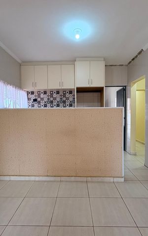 Casa para alugar com 150m², 3 quartos e 2 vagas Casa para alugar com 150m², 3 quartos e 2 vagasCozinha