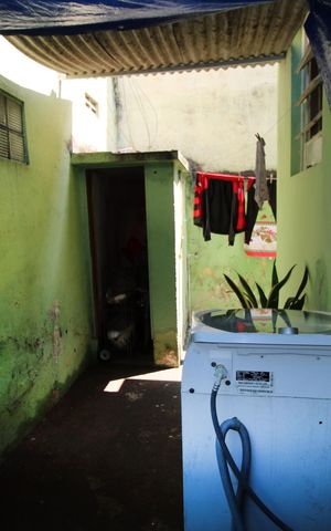 Casa à venda com 80m², 2 quartos e 1 vagaÁrea de Serviço