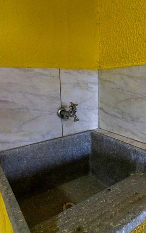 Casa para alugar com 40m², 1 quarto e sem vaga Casa para alugar com 40m², 1 quarto e sem vagaVaranda e Área de Serviço