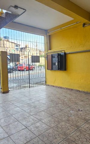 Casa para alugar com 60m², 2 quartos e 1 vaga Casa para alugar com 60m², 2 quartos e 1 vagaGaragem