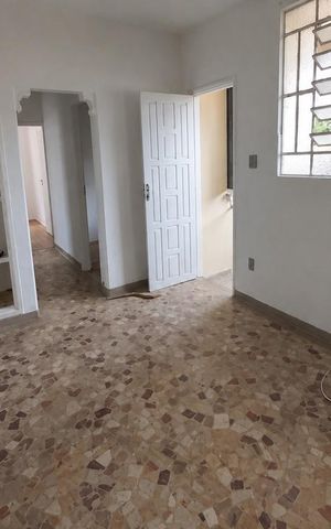Casa à venda com 124m², 3 quartos e 3 vagas Casa à venda com 124m², 3 quartos e 3 vagasSala