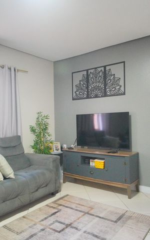 Casa à venda com 230m², 2 quartos e 3 vagassala